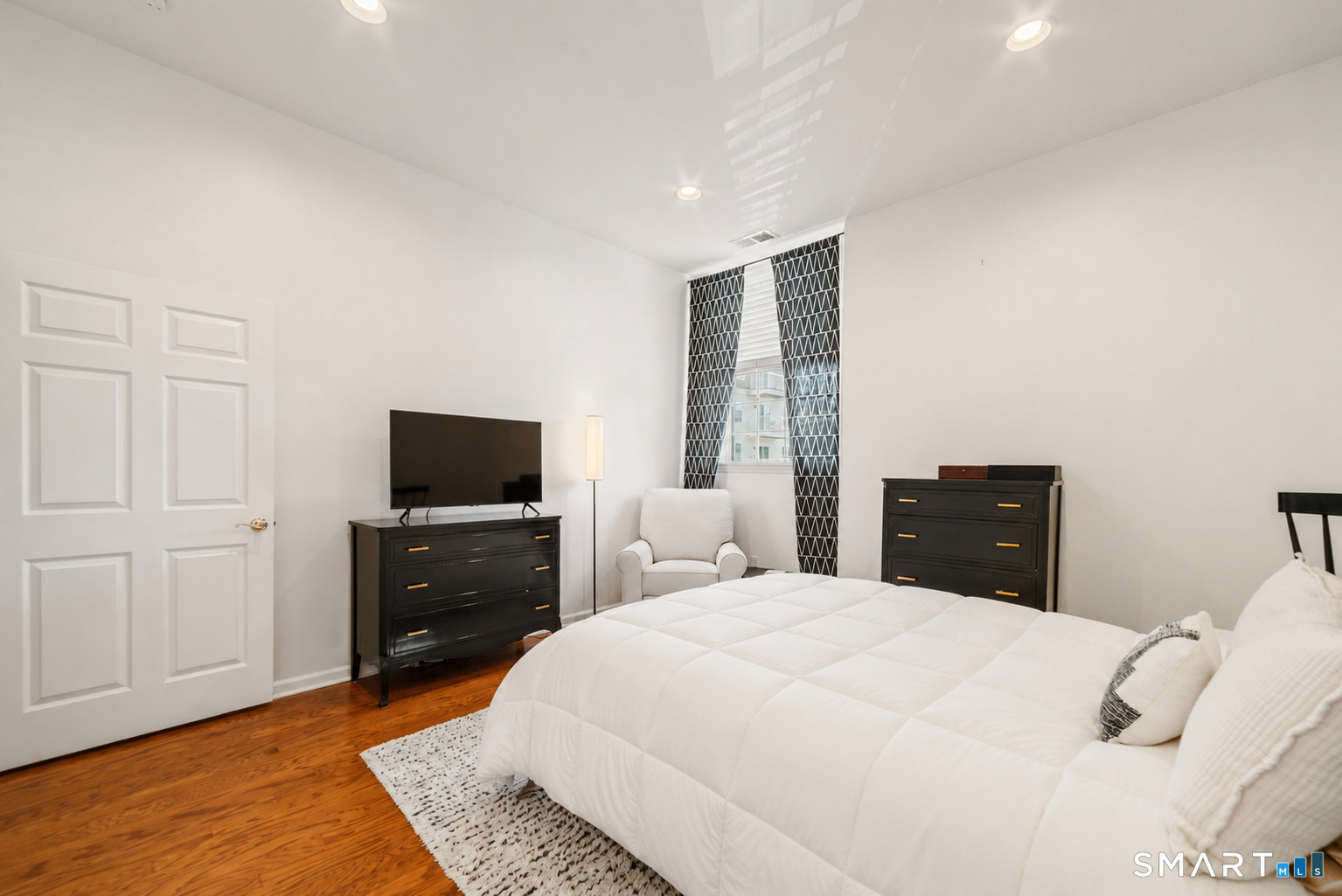30 Schoolhouse Drive West Hartford CT 06110
