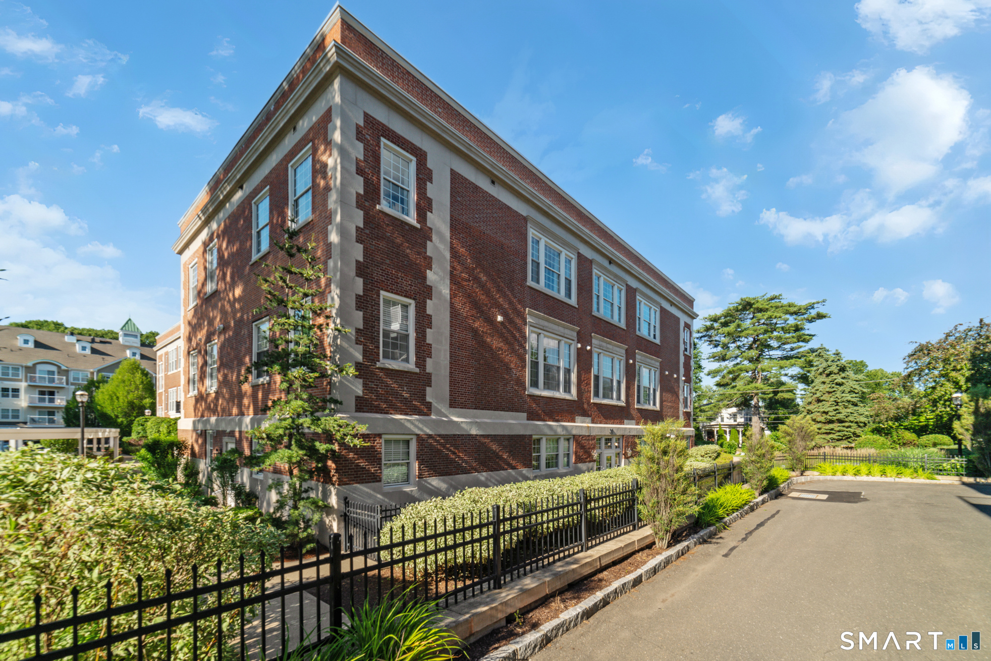 30 Schoolhouse Drive West Hartford CT 06110