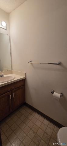 14 Oak Forest Drive Manchester CT 06042