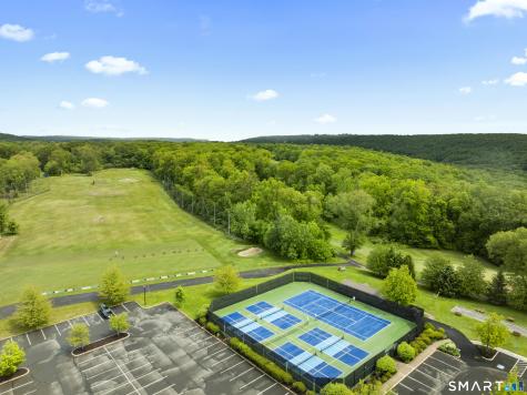 1157 St Andrews Drive Oxford CT 06478