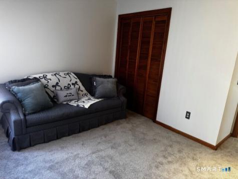 24 Millbrook Court Newington CT 06111