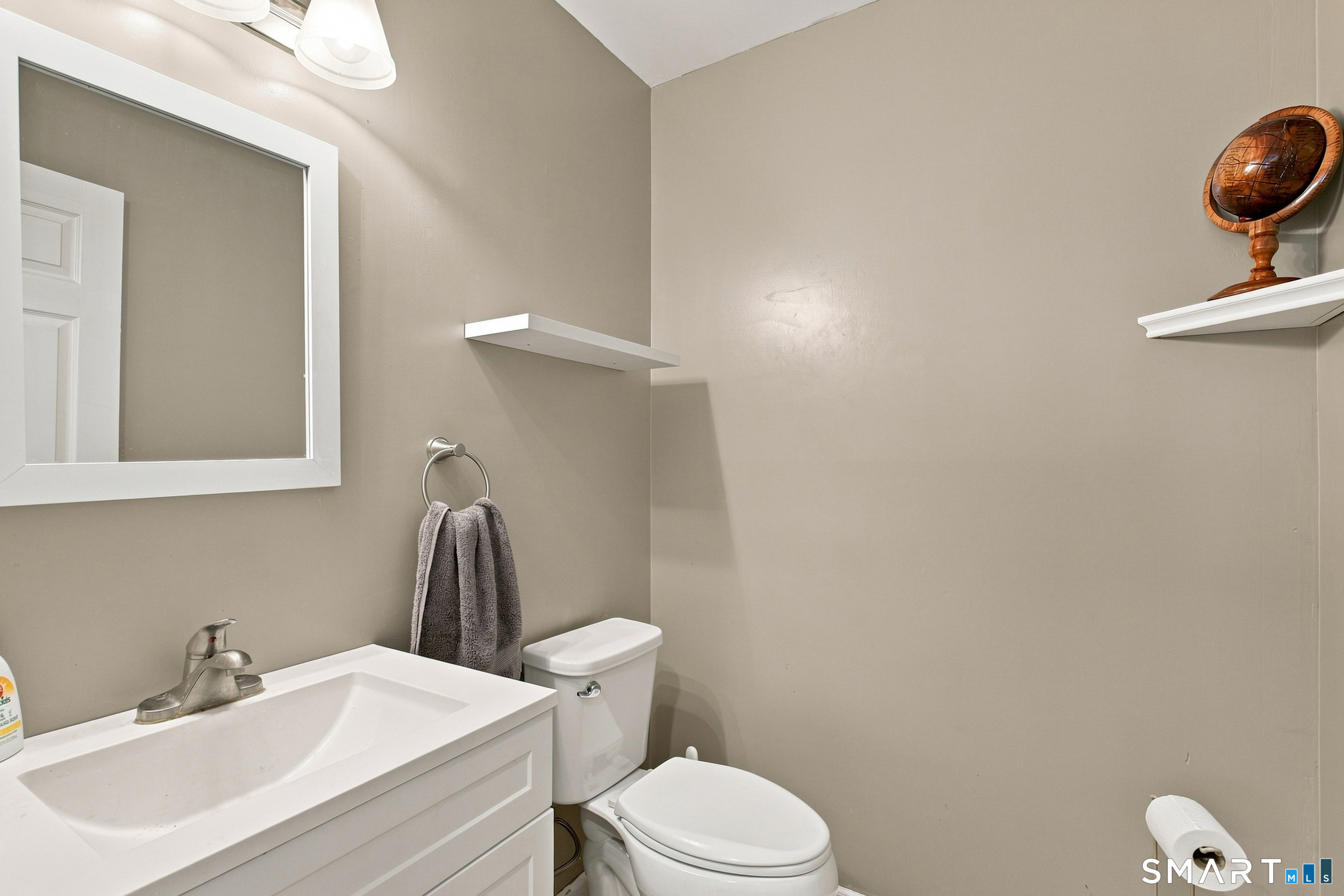 51 Dove Court Windsor Locks CT 06096