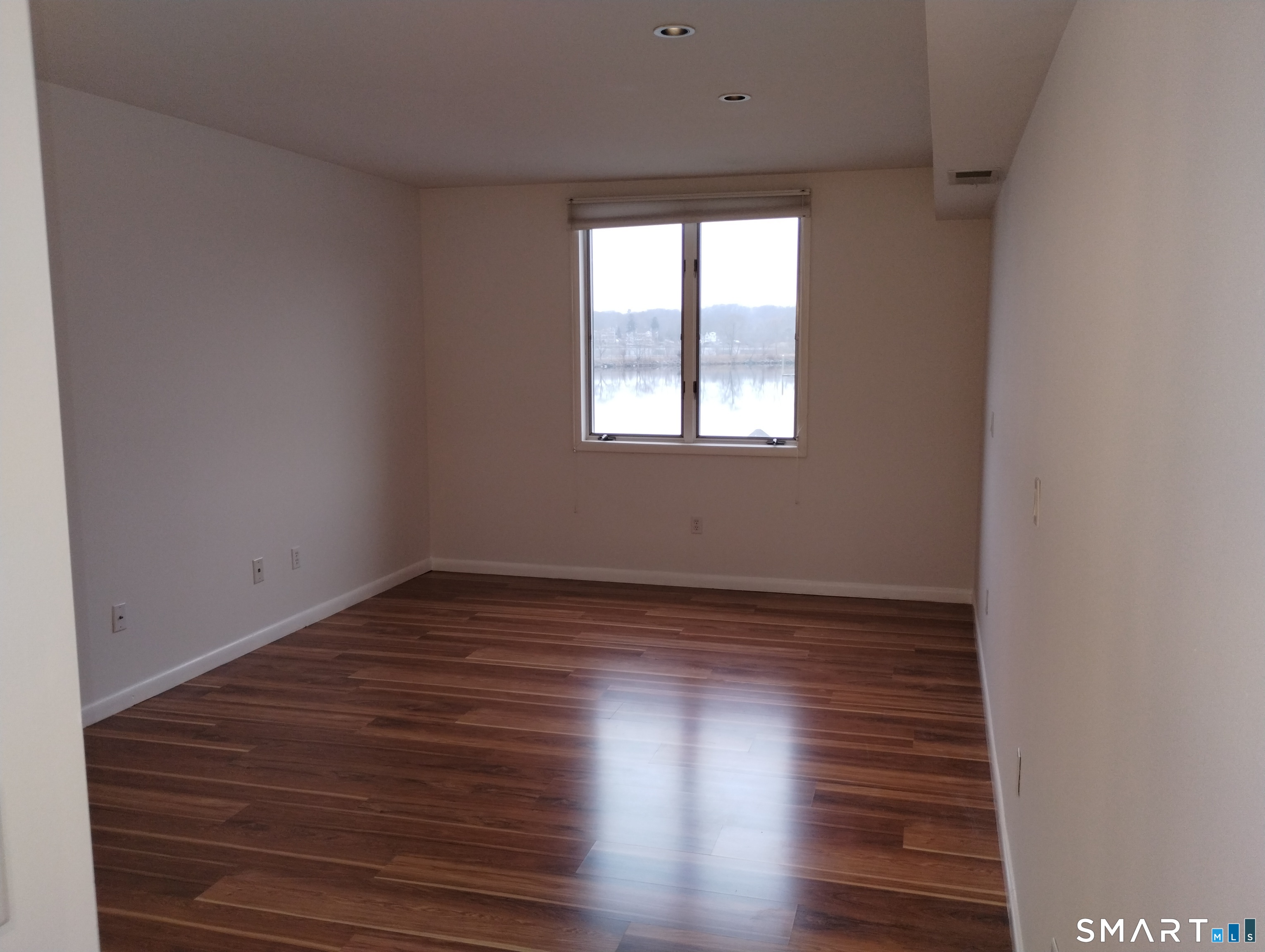 523 Popes Island Road Milford CT 06461