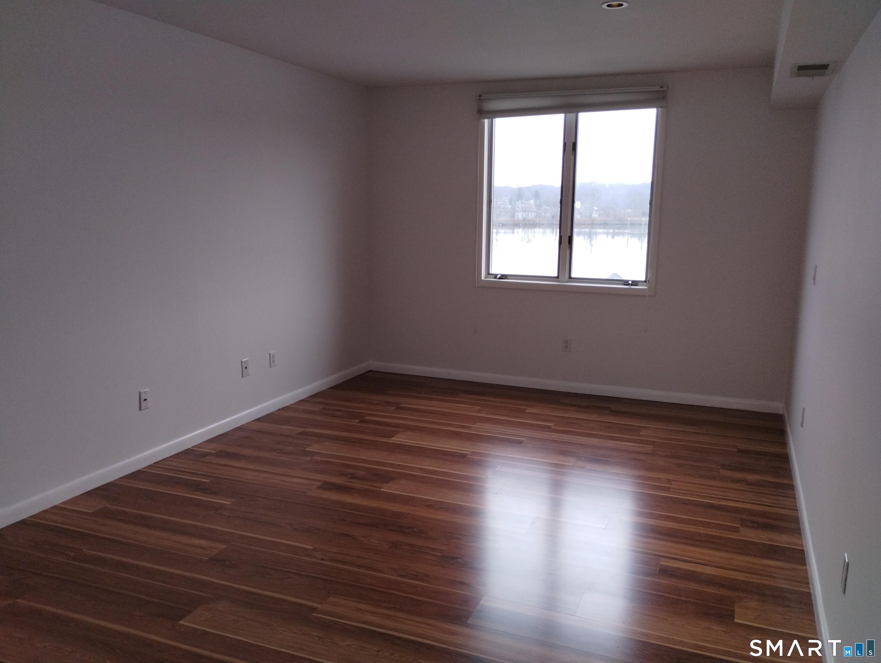 523 Popes Island Road Milford CT 06461