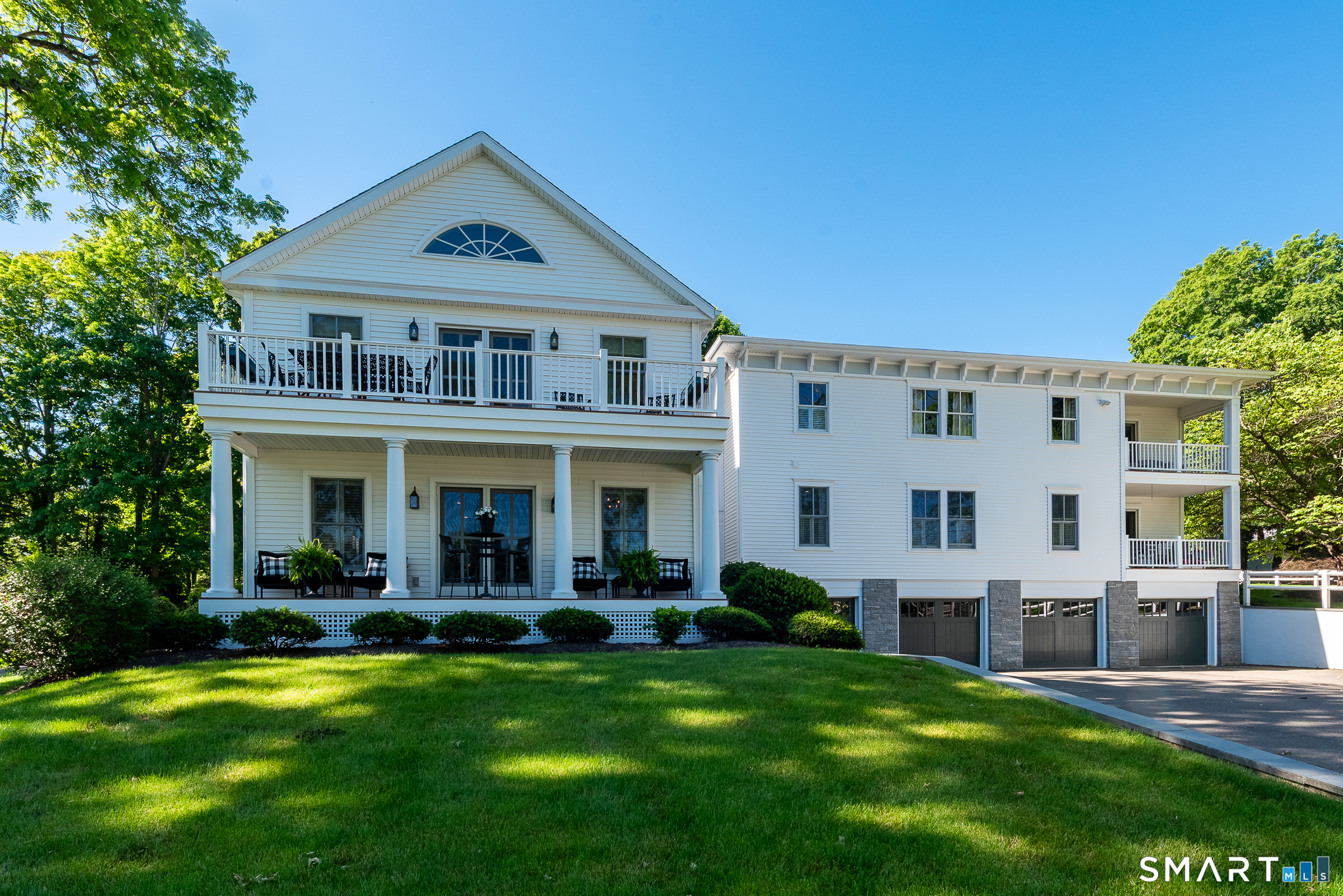 38 North Main Street Essex CT 06426