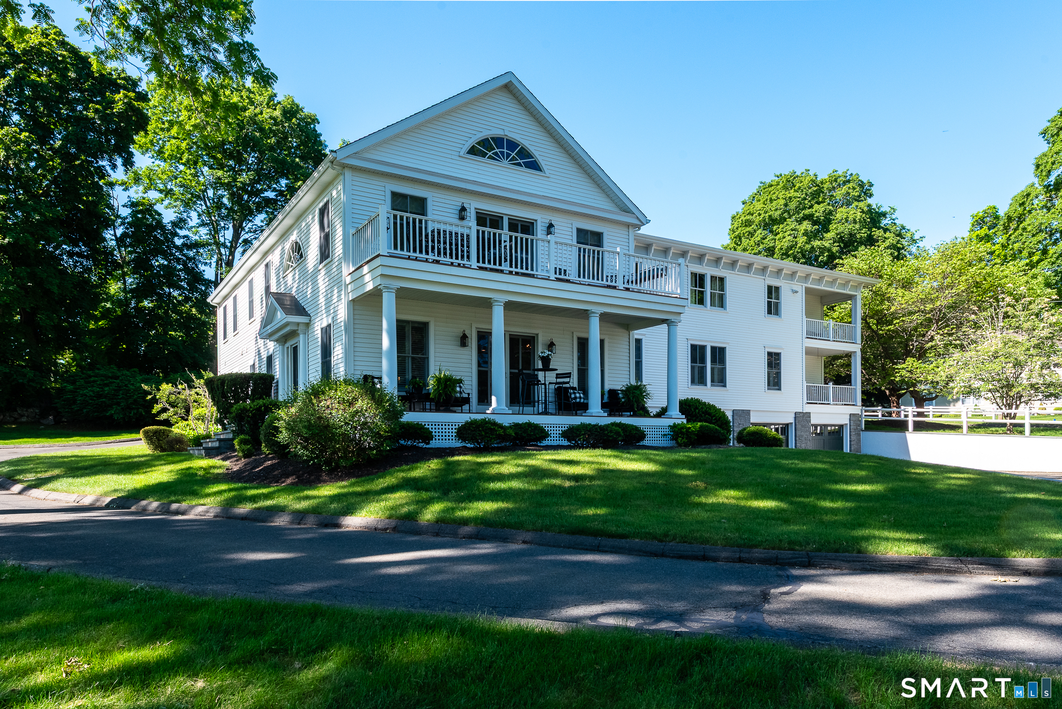 38 North Main Street Essex CT 06426