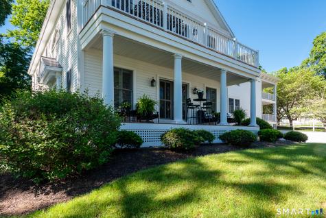38 North Main Street Essex CT 06426