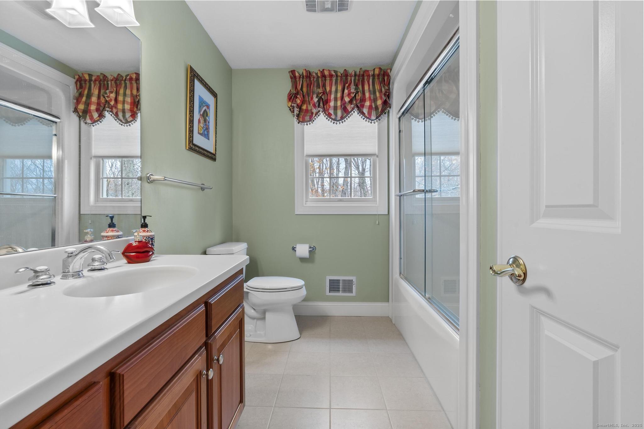 18 Daniel Circle Suffield CT 06078