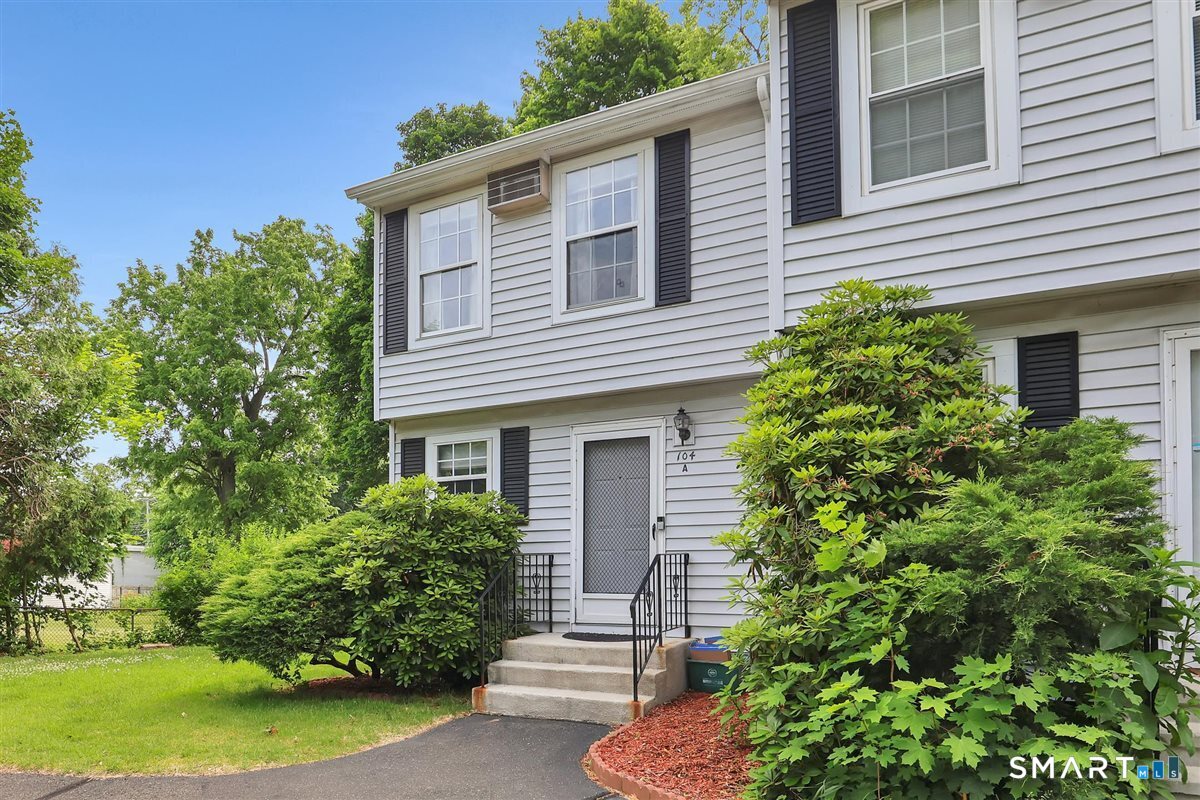 104 Oakland Street Manchester CT 06042
