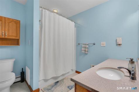 104 Oakland Street Manchester CT 06042