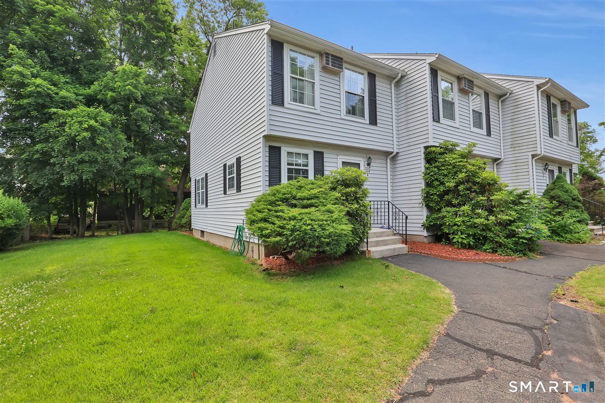 104 Oakland Street Manchester CT 06042