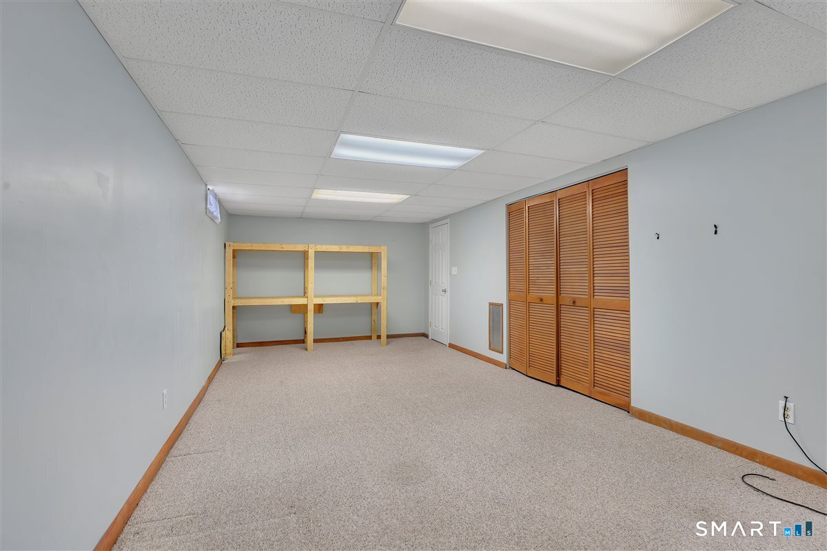 104 Oakland Street Manchester CT 06042