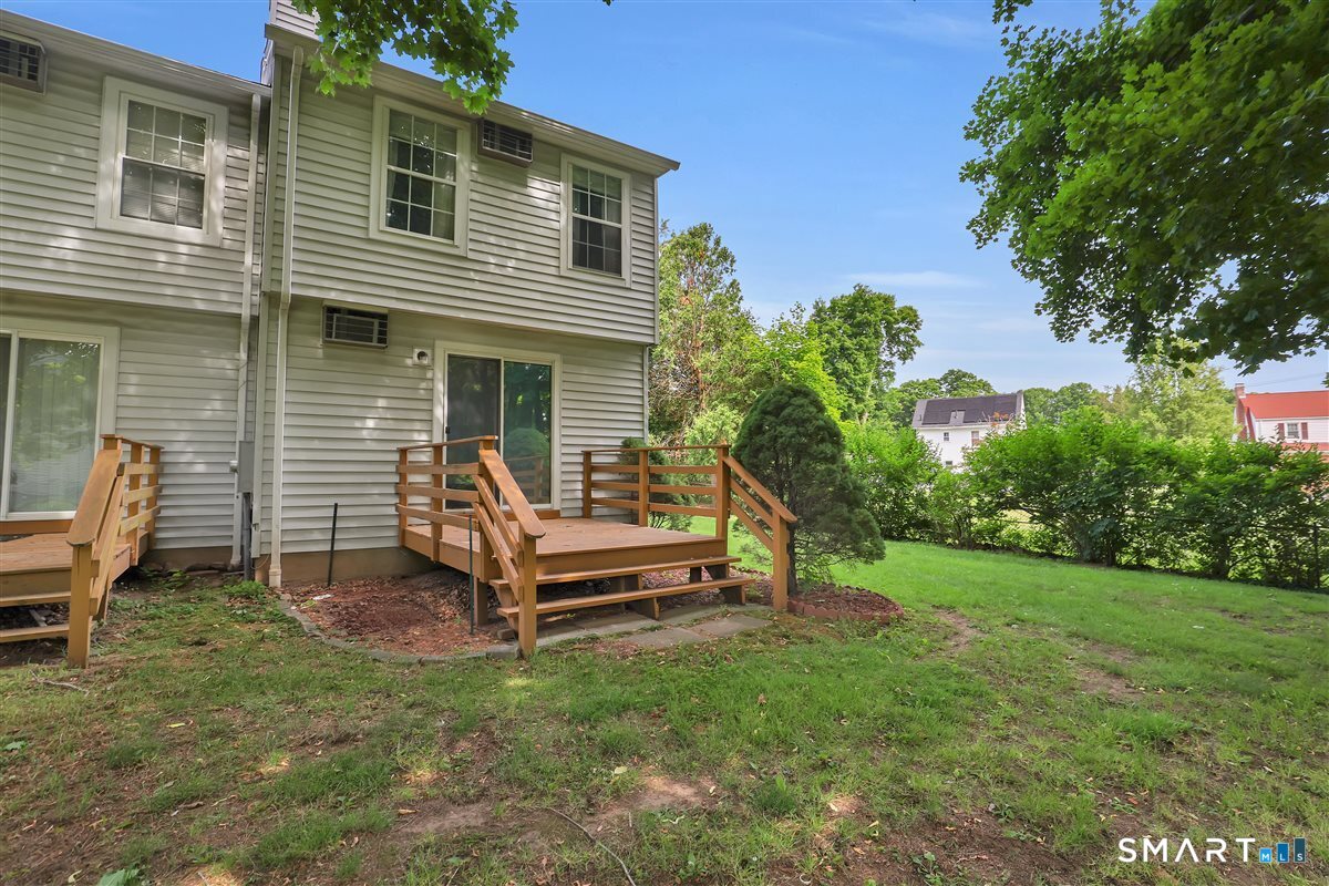 104 Oakland Street Manchester CT 06042