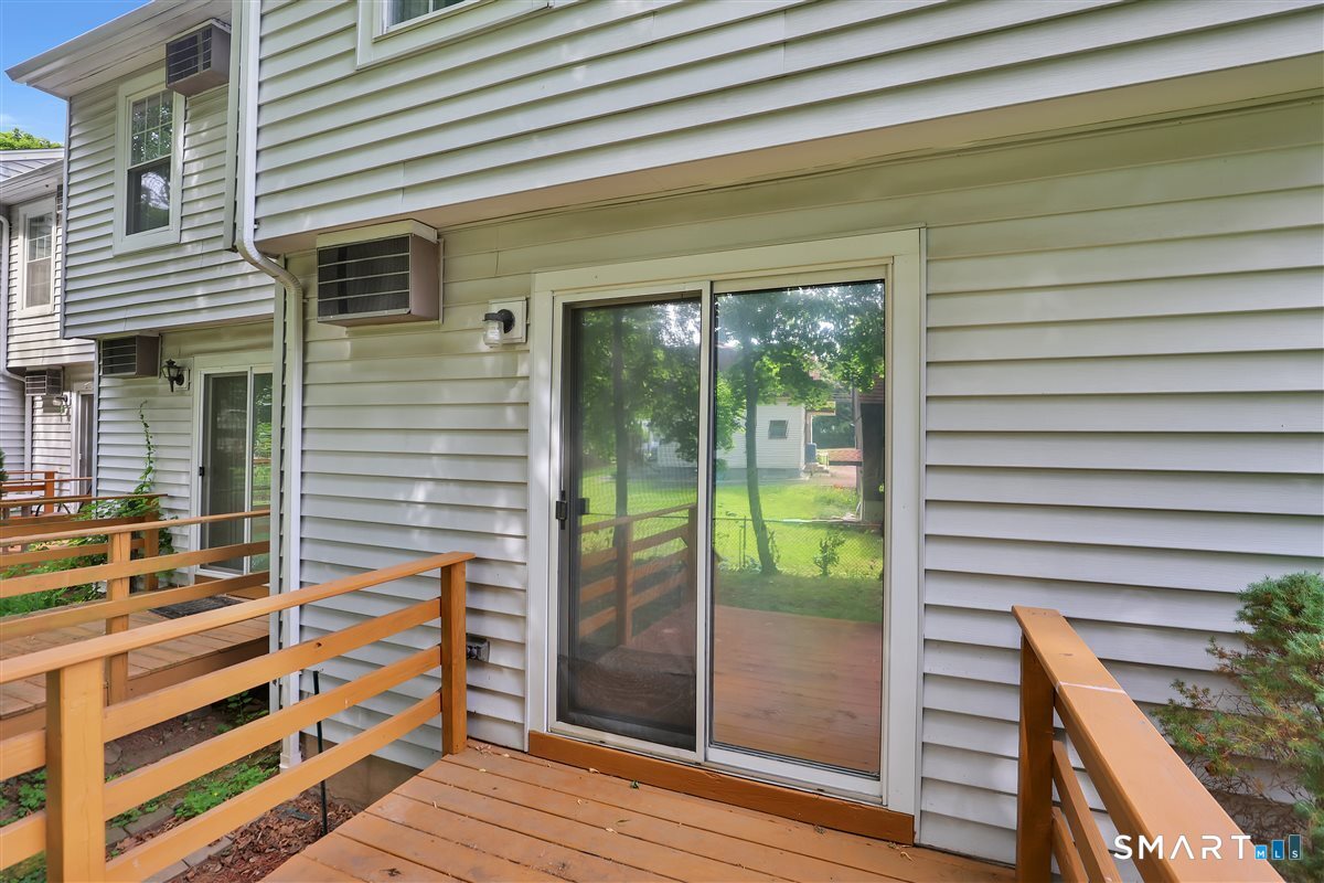 104 Oakland Street Manchester CT 06042