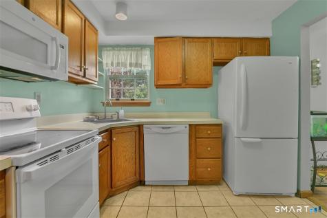 104 Oakland Street Manchester CT 06042