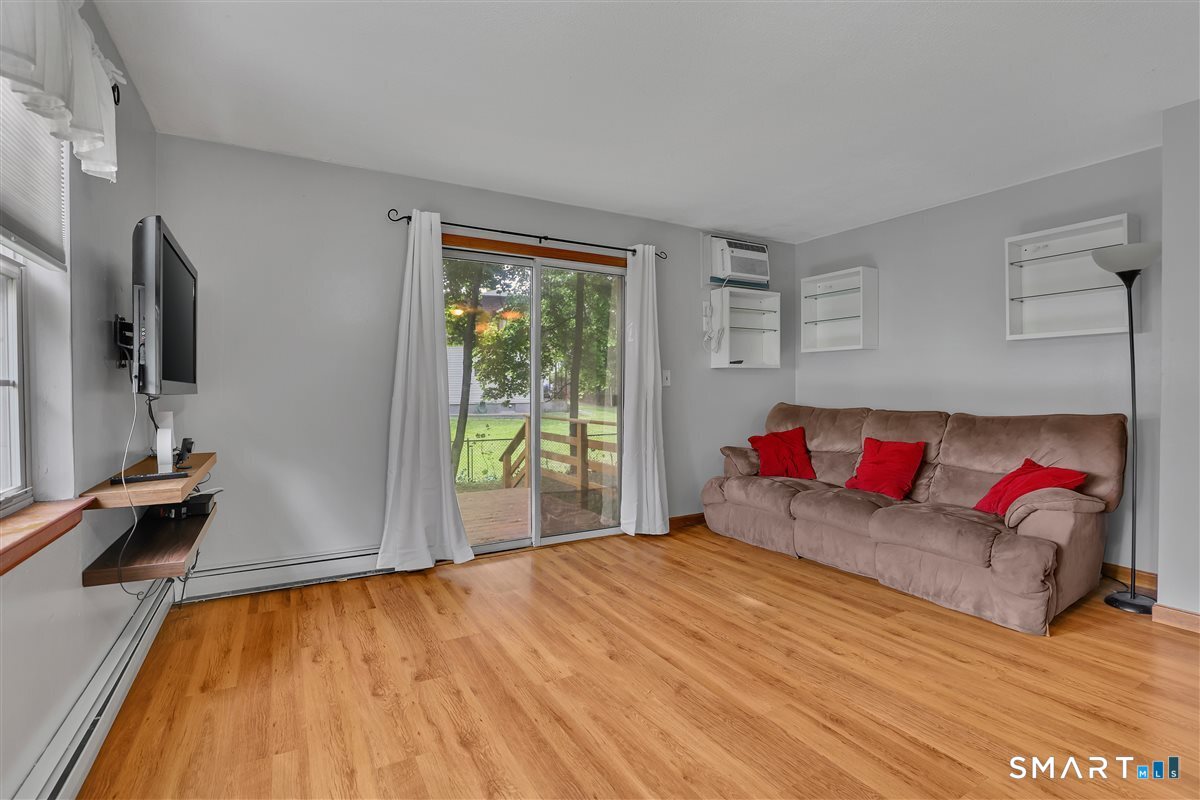 104 Oakland Street Manchester CT 06042