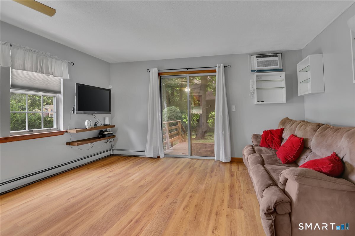 104 Oakland Street Manchester CT 06042