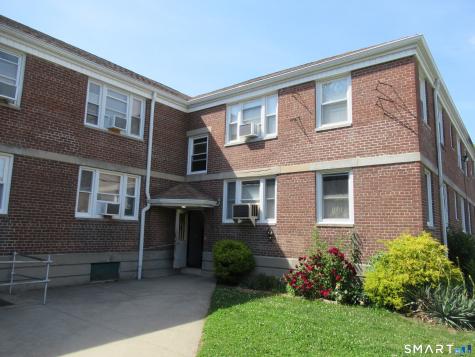 84 Canaan Court Stratford CT 06614