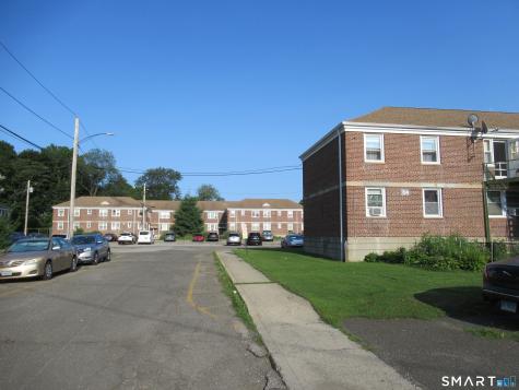 84 Canaan Court Stratford CT 06614