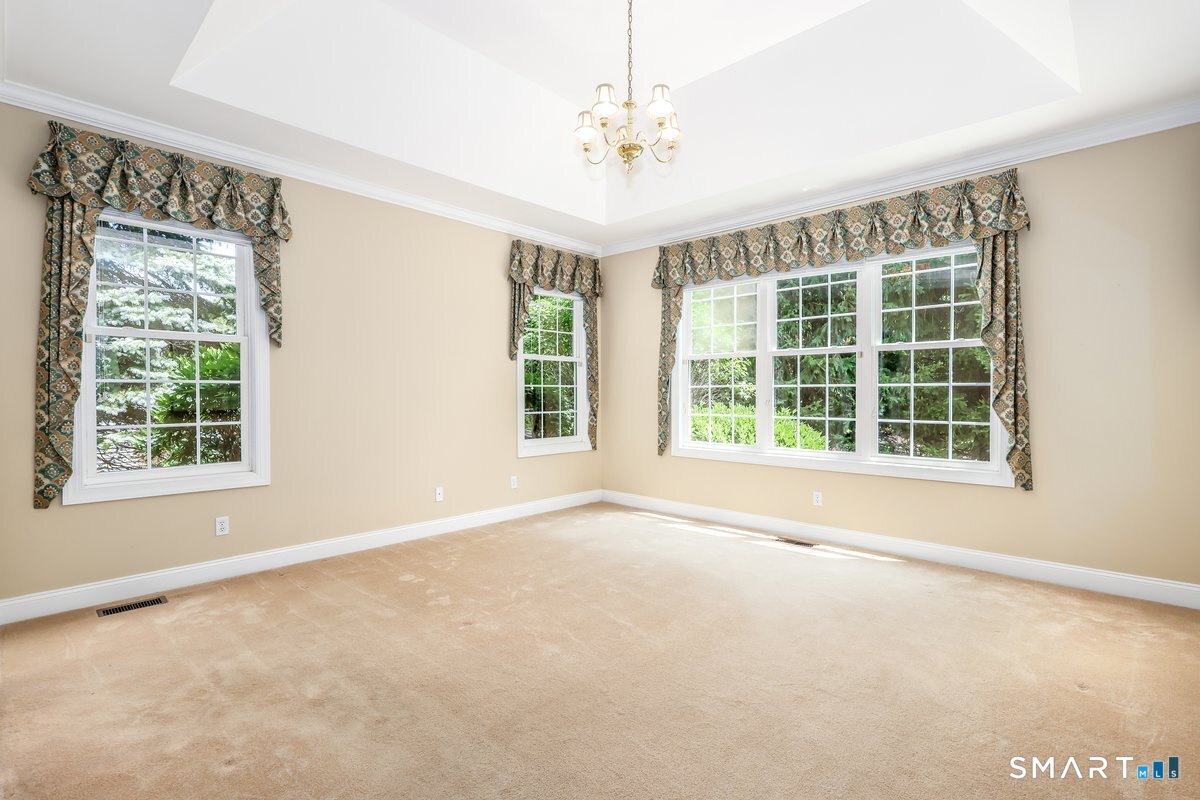 13 Watkins Drive Newtown CT 06482