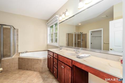13 Watkins Drive Newtown CT 06482