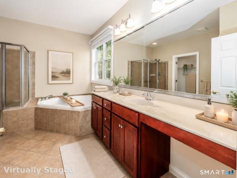 13 Watkins Drive Newtown CT 06482