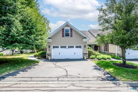 13 Watkins Drive Newtown CT 06482