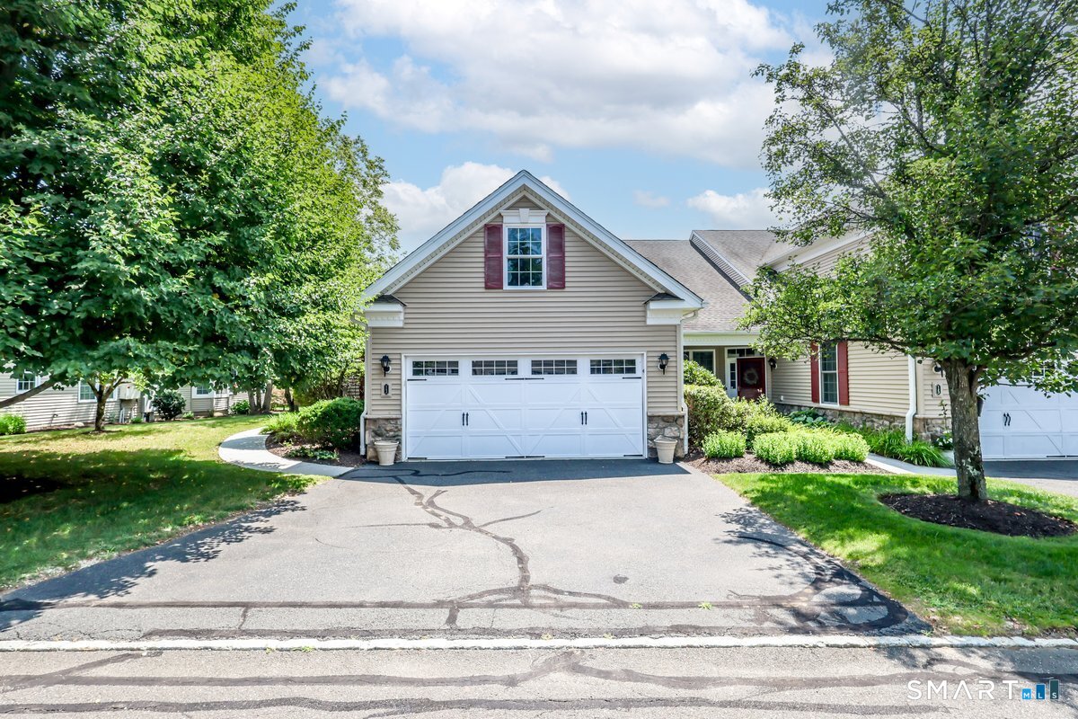 13 Watkins Drive Newtown CT 06482