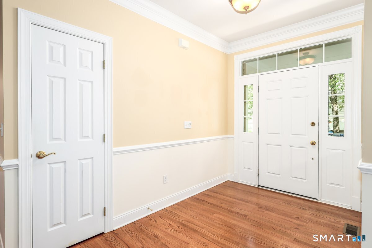 13 Watkins Drive Newtown CT 06482