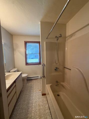 39 Woodstock Meadows Woodstock CT 06281