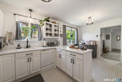 916 Heritage Village Southbury CT 06488