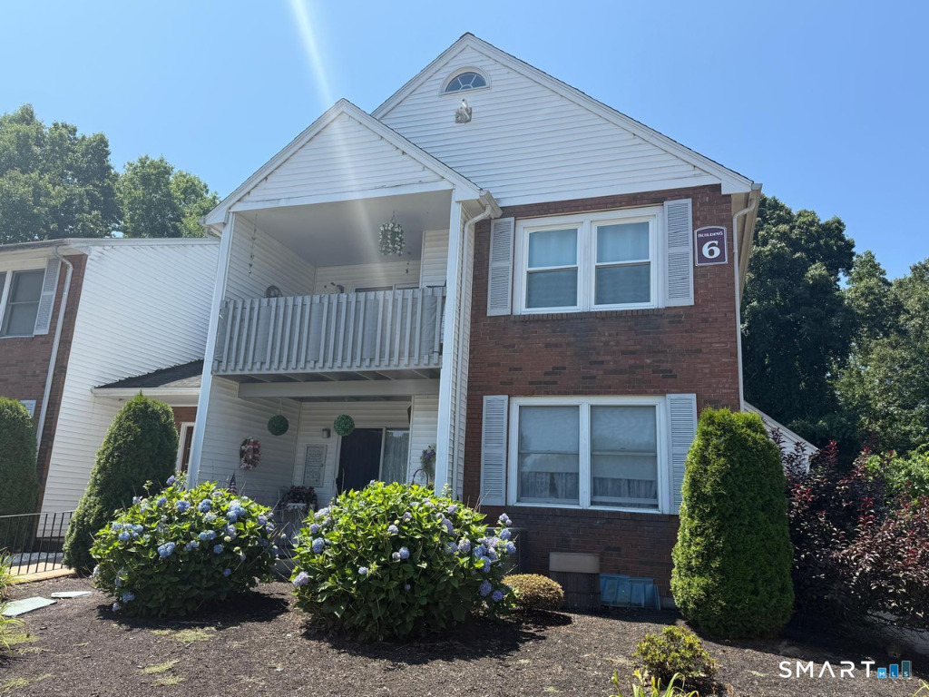 6 Concorde Way Windsor Locks CT 06096