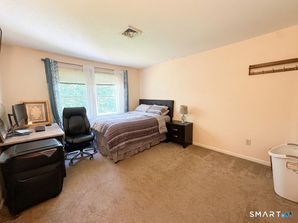 6 Concorde Way Windsor Locks CT 06096
