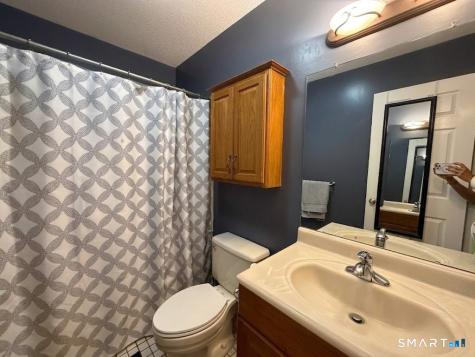 6 Concorde Way Windsor Locks CT 06096