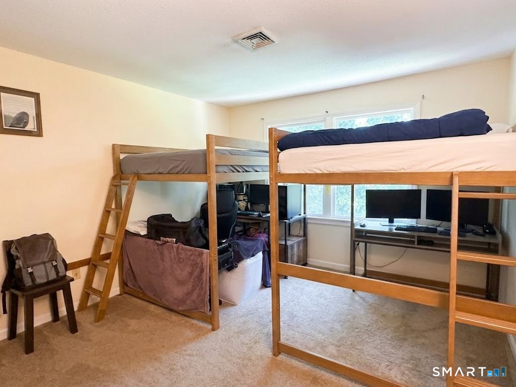 6 Concorde Way Windsor Locks CT 06096