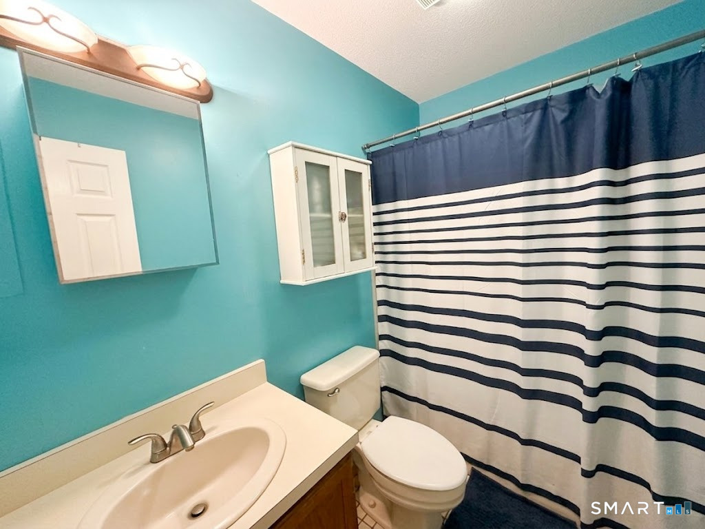 6 Concorde Way Windsor Locks CT 06096