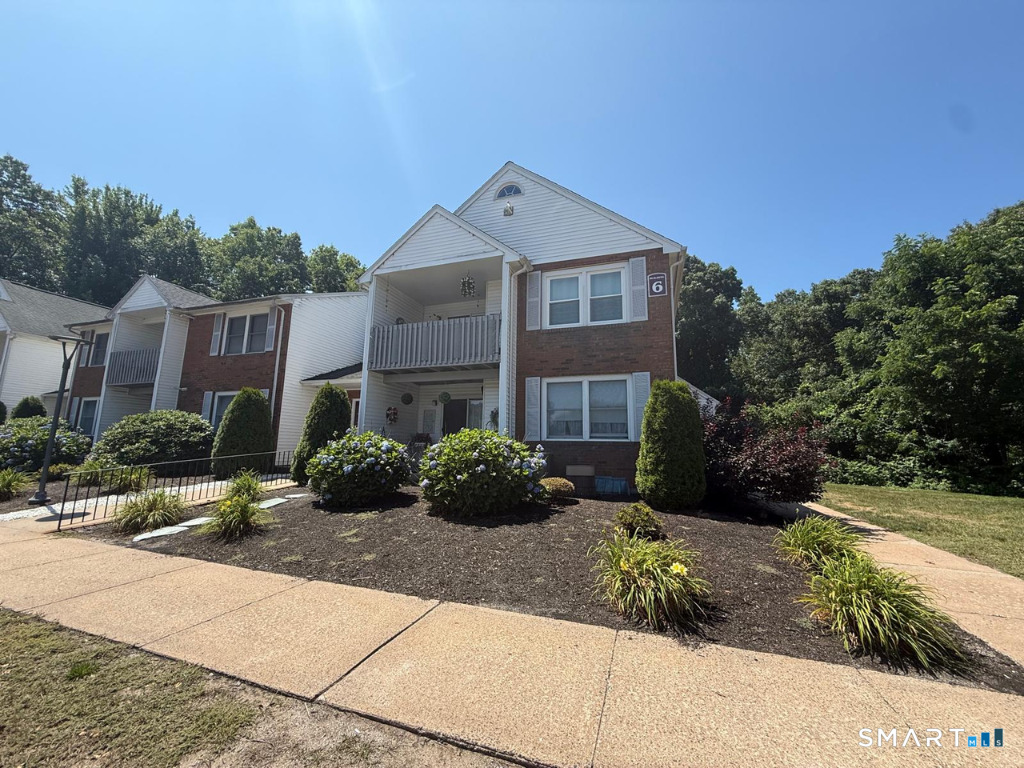 6 Concorde Way Windsor Locks CT 06096