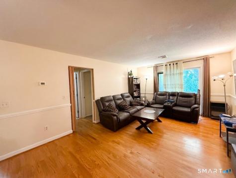 6 Concorde Way Windsor Locks CT 06096