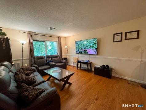 6 Concorde Way Windsor Locks CT 06096