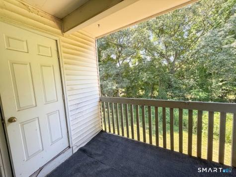 6 Concorde Way Windsor Locks CT 06096