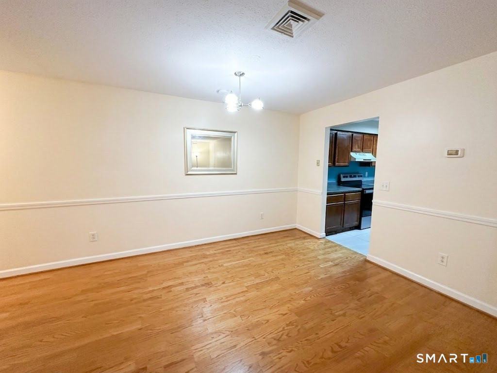 6 Concorde Way Windsor Locks CT 06096