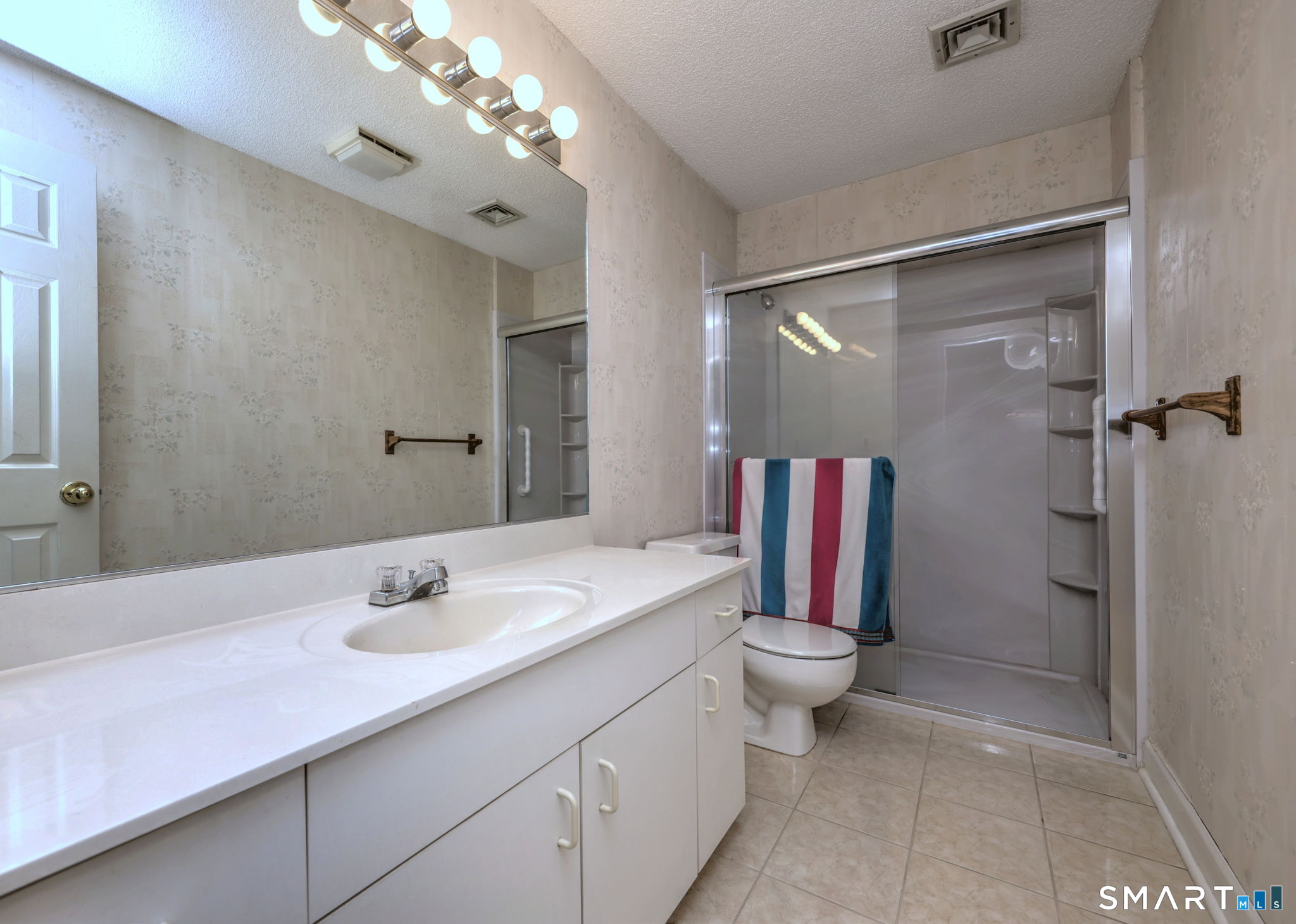 75 Redwood Drive East Haven CT 06513