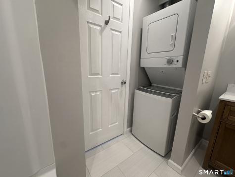1690 Dixwell Avenue Hamden CT 06514