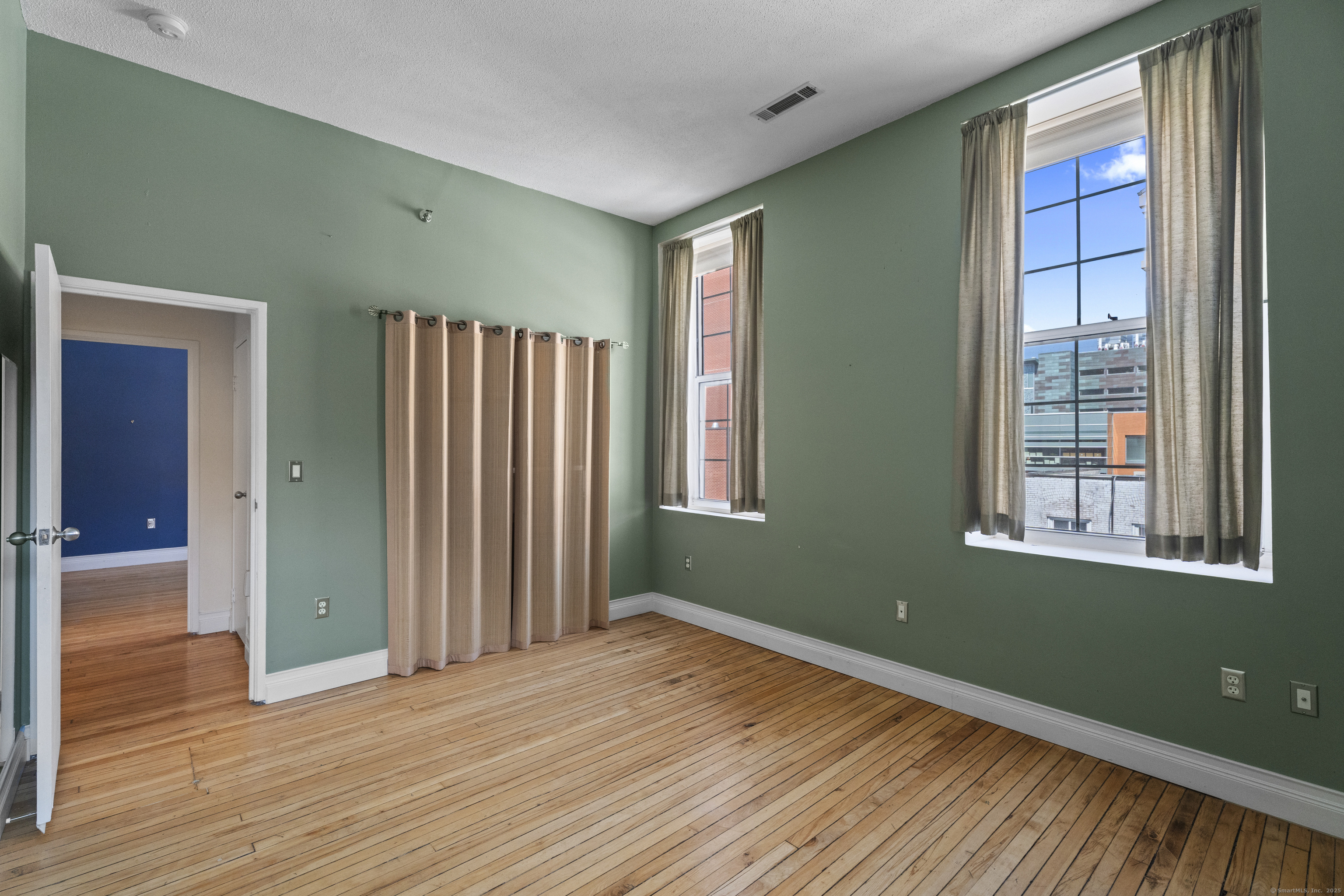 196 Crown Street New Haven CT 06510
