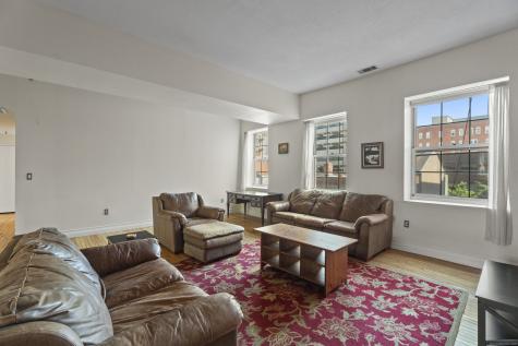 196 Crown Street New Haven CT 06510