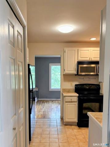 6 Ledgewood Drive Brookfield CT 06804