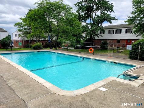 6 Ledgewood Drive Brookfield CT 06804