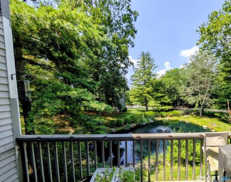 6 Ledgewood Drive Brookfield CT 06804