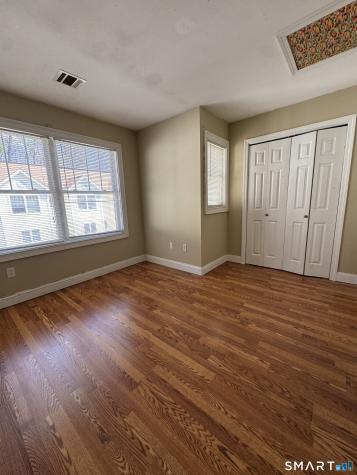 527 West Thames Street Norwich CT 06360