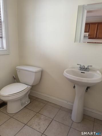 527 West Thames Street Norwich CT 06360